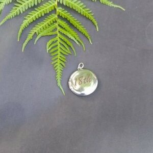 Round stainless steel Locket