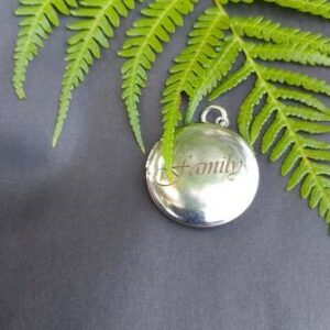 Round stainless steel Locket