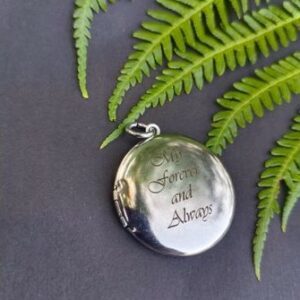 Round stainless steel Locket